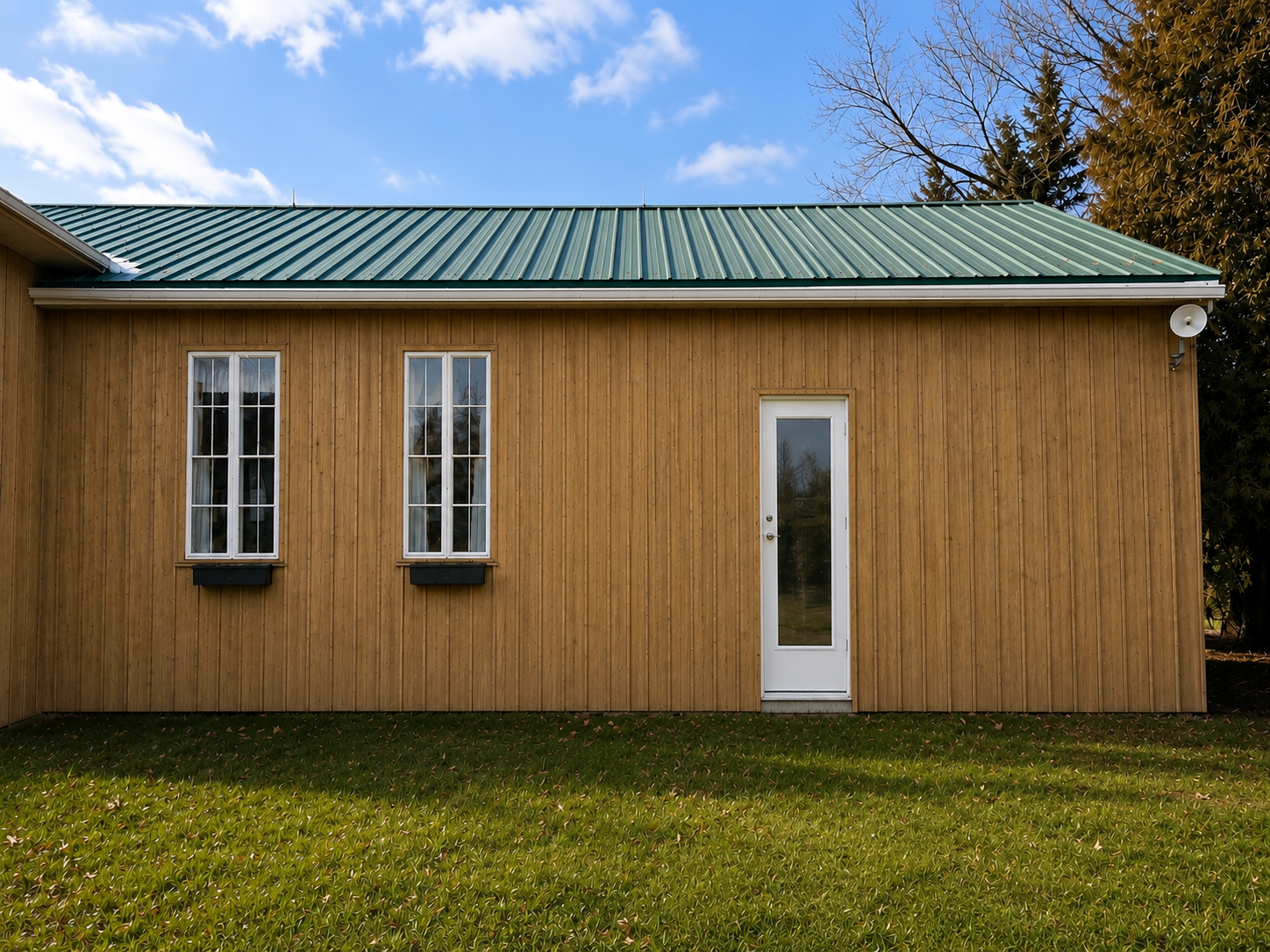 Board and batten exterior finishing